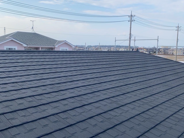 天井が捲れてしまった為屋根工事を実施