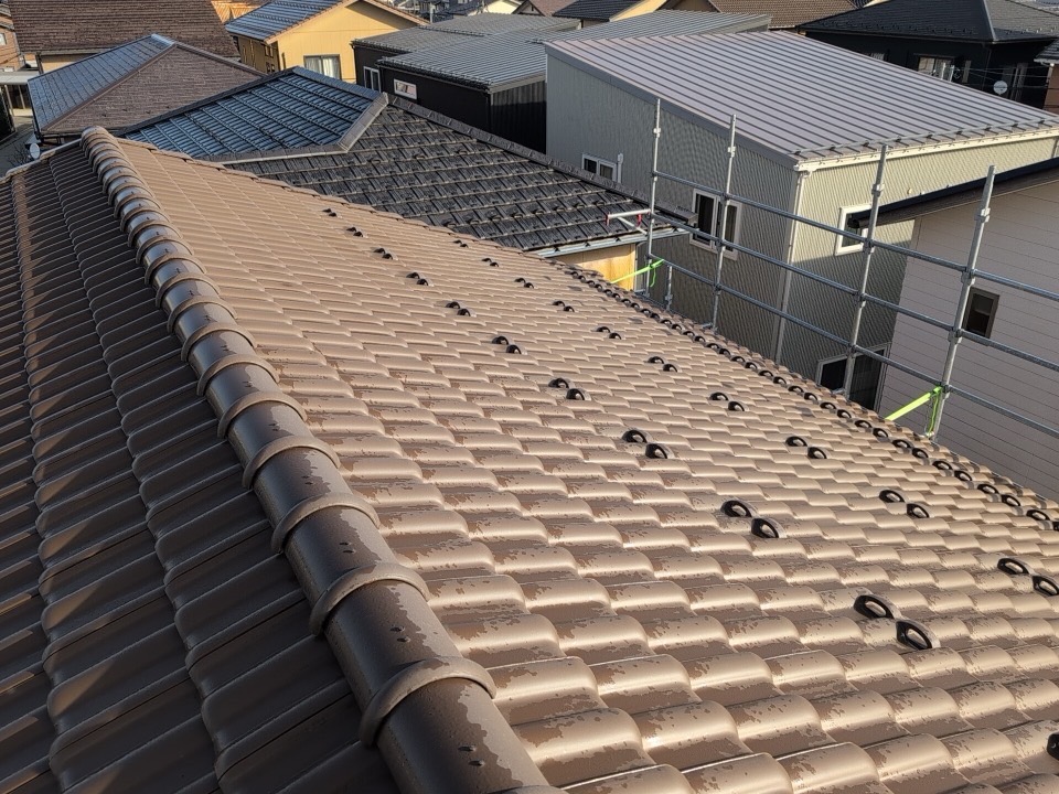 単色の瓦からマーブル柄の高級感のある瓦に！